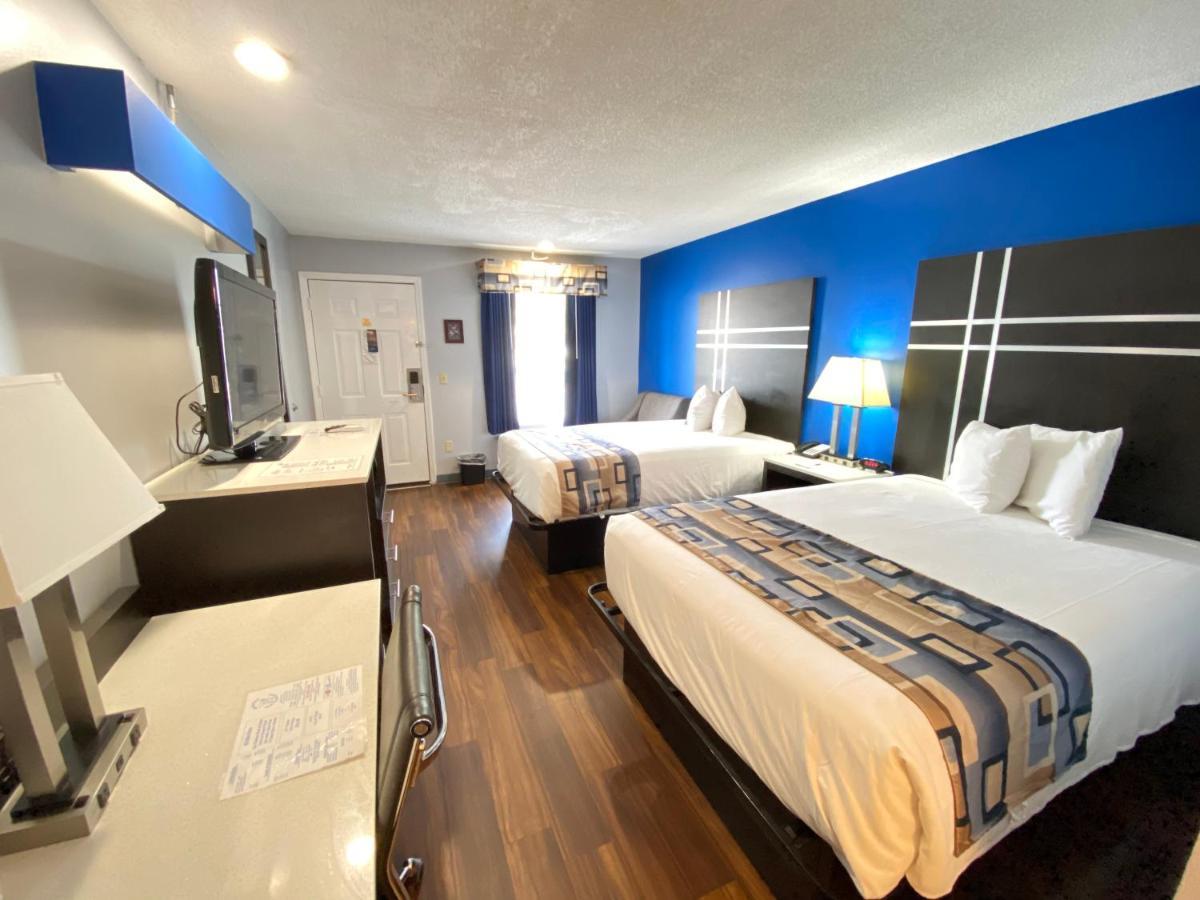 Baymont By Wyndham Albany At Albany Mall Bagian luar foto